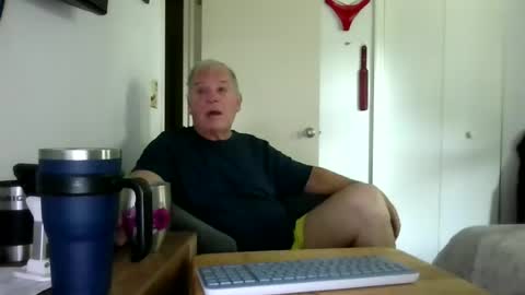 Snapshot of mackdocc001 chatting on 8, 6, 2026 mackdocc001 online show from 8, 6, 2026