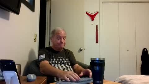 Snapshot of mackdocc001 chatting on 26, 6, 2026 mackdocc001 online show from 26, 6, 2026