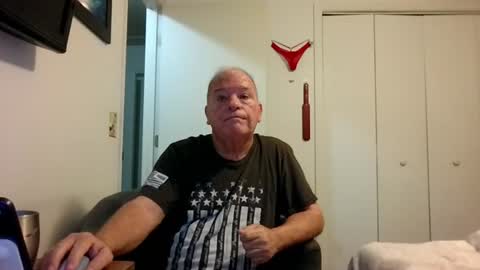 Snapshot of mackdocc001 chatting on 4, 7, 2026 mackdocc001 online show from 4, 7, 2026