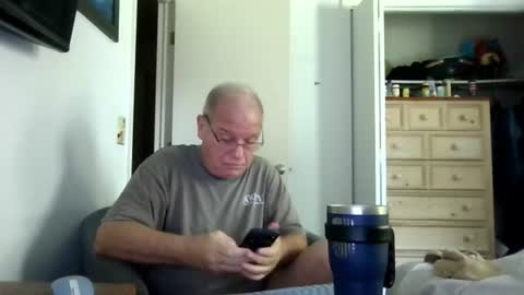 Snapshot of mackdocc001 chatting on 10, 7, 2026 mackdocc001 online show from 10, 7, 2026