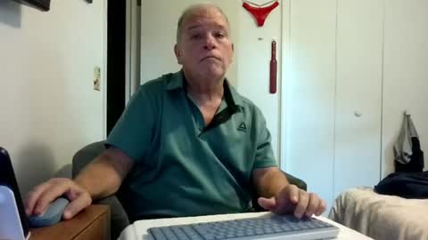 Snapshot of mackdocc001 chatting on 15, 7, 2026 mackdocc001 online show from 15, 7, 2026