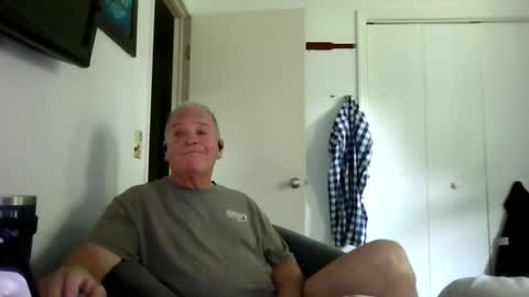 Snapshot of mackdocc001 chatting on 23, 7, 2026 mackdocc001 online show from 23, 7, 2026