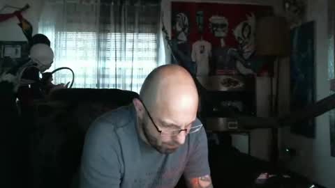 Snapshot of mad_dem0n chatting on 23, 12, 2024 Manuel online show from 23, 12, 2024