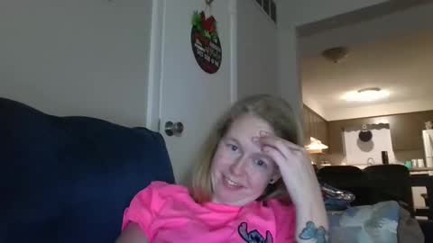 mad_hornet1983 online show from 27, 1, 2025