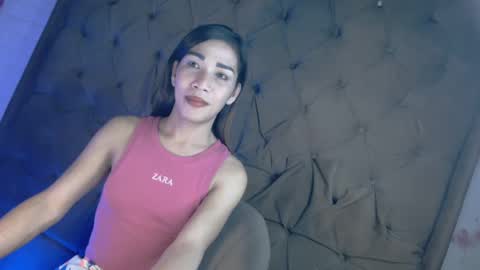 Snapshot of madalina1992 chatting on 18, 1, 2025 madalina1992 online show from 18, 1, 2025