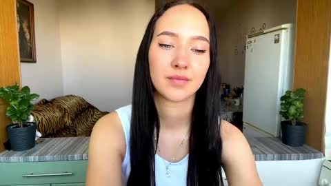 Snapshot of madalyneaks chatting on 11, 5, 2026 Lilo online show from 11, 5, 2026