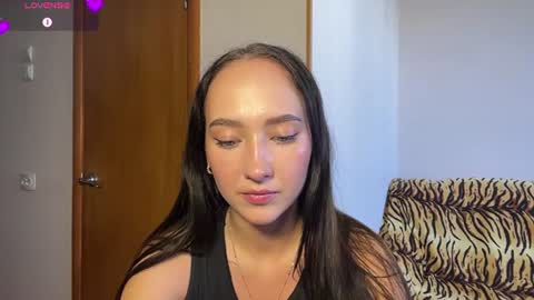 Snapshot of madalyneaks chatting on 10, 6, 2026 Lilo online show from 10, 6, 2026