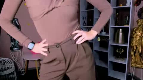 Snapshot of madam_ulis chatting on 5, 3, 2026 Ulis online show from 5, 3, 2026