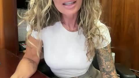 madame_andi online show from 11, 6, 2026