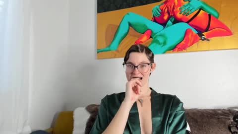 Snapshot of madammezusa chatting on 17, 12, 2024 Madam Mezusa online show from 17, 12, 2024