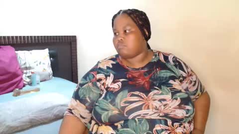 Snapshot of madamzee chatting on 14, 5, 2026 madamzee online show from 14, 5, 2026