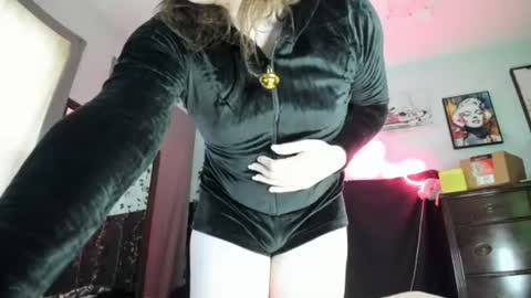Maddi Avalon online show from 15, 6, 2026