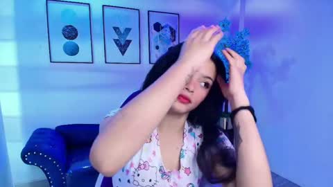Snapshot of maddie_t18 chatting on 1, 5, 2026 maddie_t18 online show from 1, 5, 2026