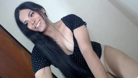 Snapshot of maddiejackson chatting on 5, 11, 2025 Im ZY DONT FORGET TO FOLLOW ME - online show from 5, 11, 2025