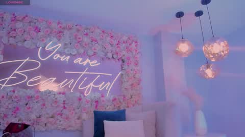 Snapshot of maddisonlowe chatting on 12, 11, 2025 Maddison online show from 12, 11, 2025