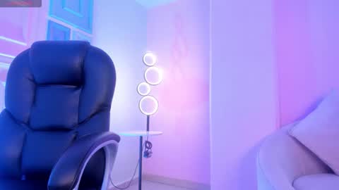 Snapshot of maddisonlowe chatting on 26, 11, 2025 Maddison online show from 26, 11, 2025