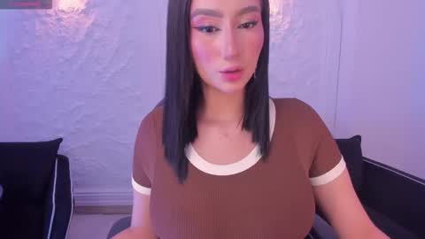 Snapshot of maddisonlowe chatting on 22, 12, 2025 Maddison online show from 22, 12, 2025