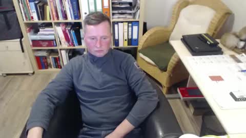 Snapshot of maddmax8 chatting on 12, 11, 2025 Mad4You online show from 12, 11, 2025