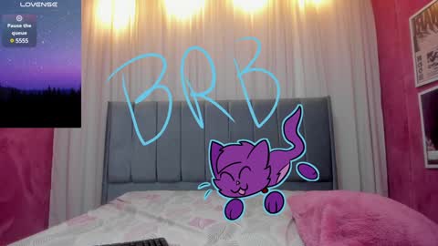 Maddy Please help me with your thumbs up its important online show from 12, 12, 2024