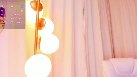 Maddy Please help me with your thumbs up its important online show from 18, 1, 2025