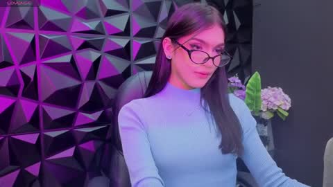 Maddy  online show from 20, 4, 2026