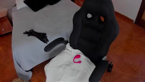  Maddy Crofft online show from 28, 2, 2025