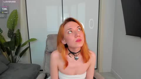 Snapshot of maddygarcia chatting on 7, 1, 2025 maddygarcia online show from 7, 1, 2025