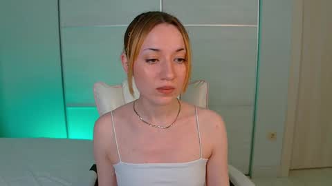 Snapshot of maddygarcia chatting on 8, 3, 2025 maddygarcia online show from 8, 3, 2025