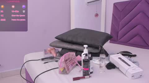 Snapshot of maddyjohnsonn chatting on 29, 12, 2024 maddyjohnsonn online show from 29, 12, 2024