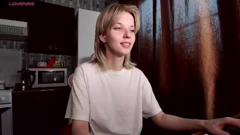 Snapshot of madelaines chatting on 24, 5, 2026 madelaines online show from 24, 5, 2026