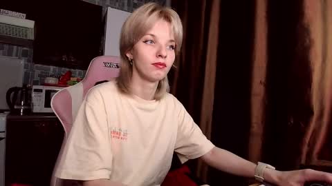 Snapshot of madelaines chatting on 28, 5, 2026 madelaines online show from 28, 5, 2026