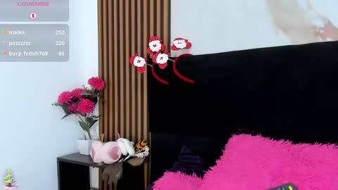 Madelin Clerk online show from 30, 12, 2024