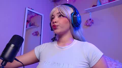 Snapshot of madelinebenet chatting on 6, 10, 2025 Madeline online show from 6, 10, 2025