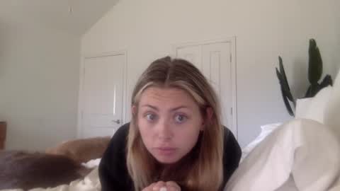 Snapshot of madirose69 chatting on 3, 10, 2025 mari rose online show from 3, 10, 2025