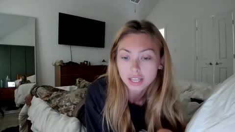 Snapshot of madirose69 chatting on 7, 5, 2026 mari rose online show from 7, 5, 2026