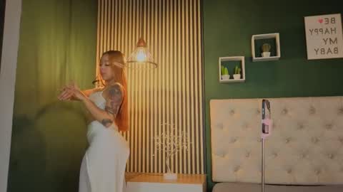 Melissa     700  1400 -5 online show from 30, 10, 2025