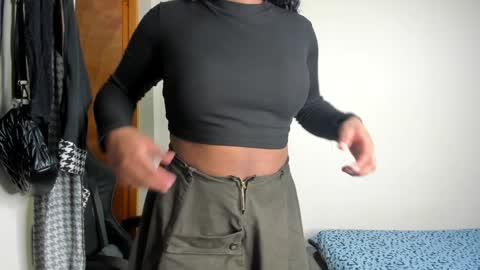 Snapshot of madisonbrunette_lxs chatting on 8, 1, 2025 madison online show from 8, 1, 2025