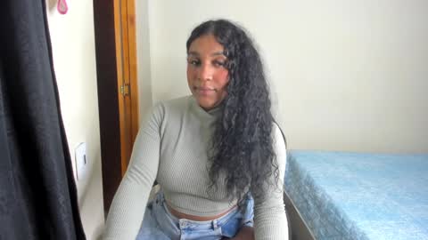 Snapshot of madisonbrunette_lxs chatting on 7, 2, 2025 madison online show from 7, 2, 2025