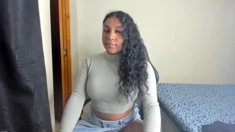 Snapshot of madisonbrunette_lxs chatting on 20, 2, 2025 madison online show from 20, 2, 2025