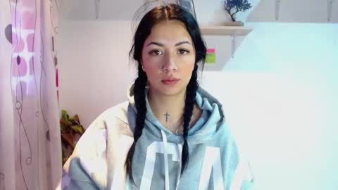 Madison Cambel online show from 10, 12, 2024