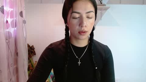 Madison Cambel online show from 19, 12, 2024