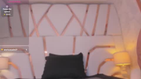    online show from 27, 10, 2025