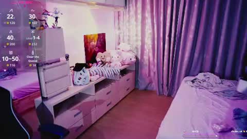 Snapshot of madnessalise chatting on 31, 7, 2026 Alice online show from 31, 7, 2026