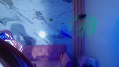 Snapshot of mady0619_ch chatting on 11, 10, 2025 Mady online show from 11, 10, 2025