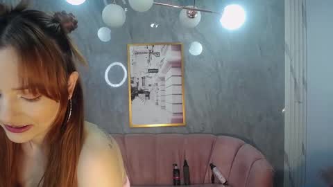 Snapshot of mady0619_ch chatting on 23, 11, 2025 Mady online show from 23, 11, 2025