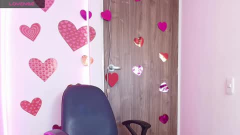 Snapshot of mady_gh chatting on 27, 2, 2025 mady online show from 27, 2, 2025