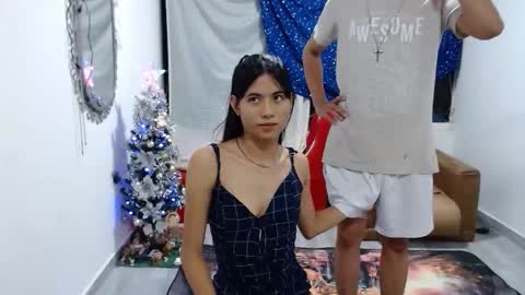 Snapshot of madysonandsteven chatting on 4, 12, 2025 MadysonAndSteven online show from 4, 12, 2025