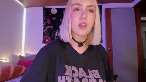 Maeve  schedule 11 am- 530 pm colombia time  online show from 6, 3, 2026