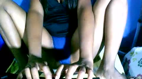 MaelahLove online show from 4, 1, 2025