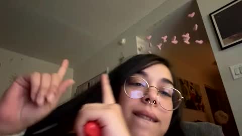 Mae Mariposa  online show from 21, 2, 2026